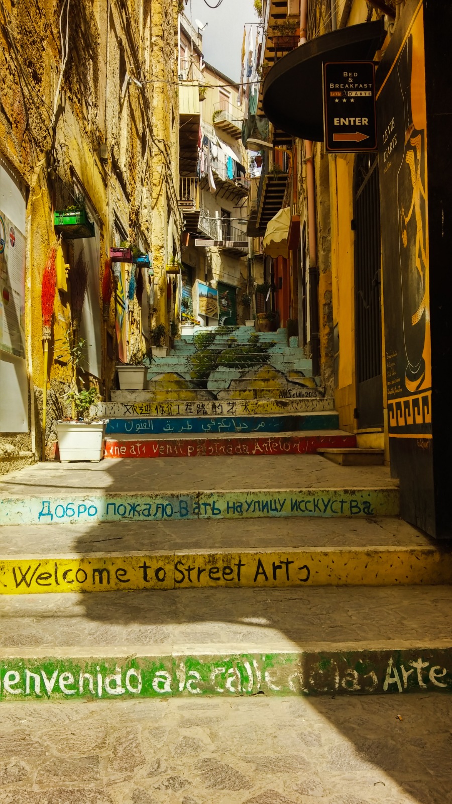 Narrow street along Via delle Arti in Agrigento, Sicily