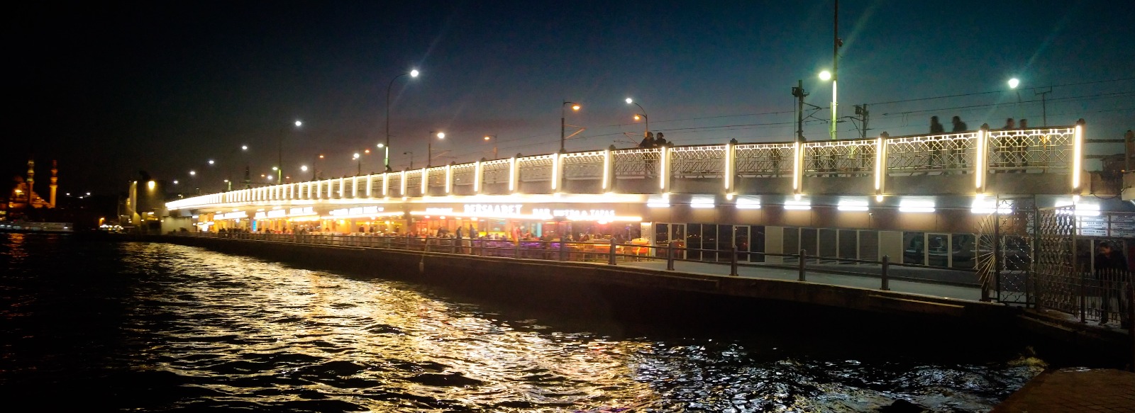 Galata Bridge in Istanbul, Turkey